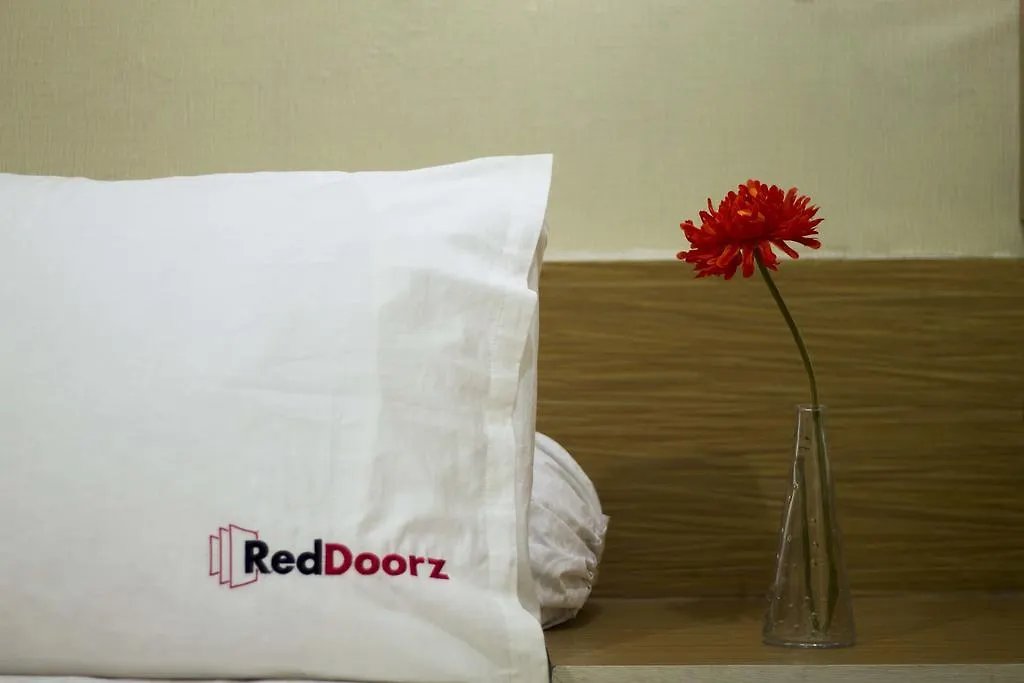 Reddoorz Near Double Six Hotel Seminyak  3*, Seminyak (Bali)